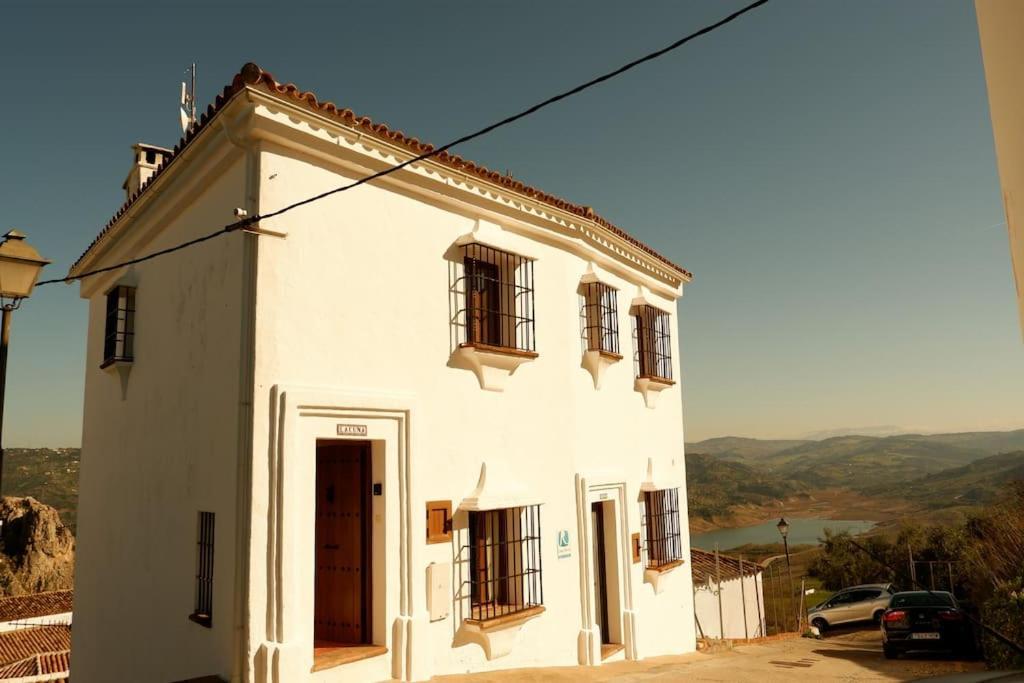 Апартаменты Casa Mirador Atalaya De Zahara Саара-де-ла-Сьерра Экстерьер фото